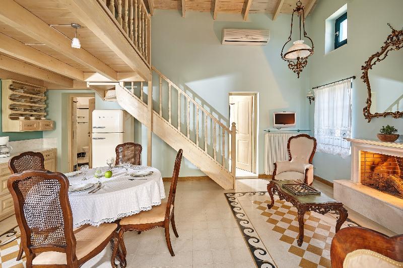 Orelia Cretan Villas & Deluxe Apartments Камиларион Экстерьер фото